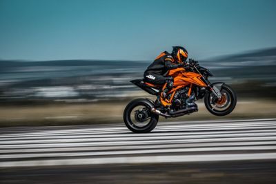 KTM - READY TO RACE